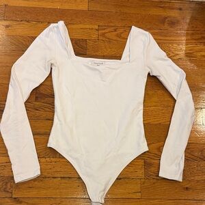 Aritzia Cream Long Sleeve Women’s Bodysuit
